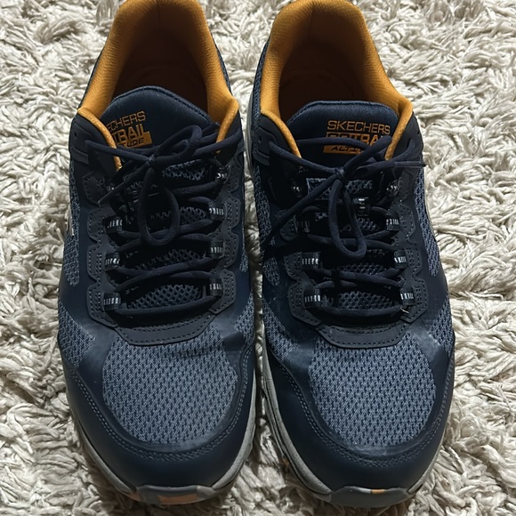 Sketchers shoes. Size 13 - Picture 3 of 5